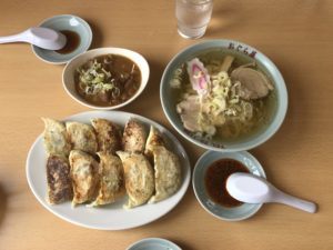 餃子を食べに行きました！！